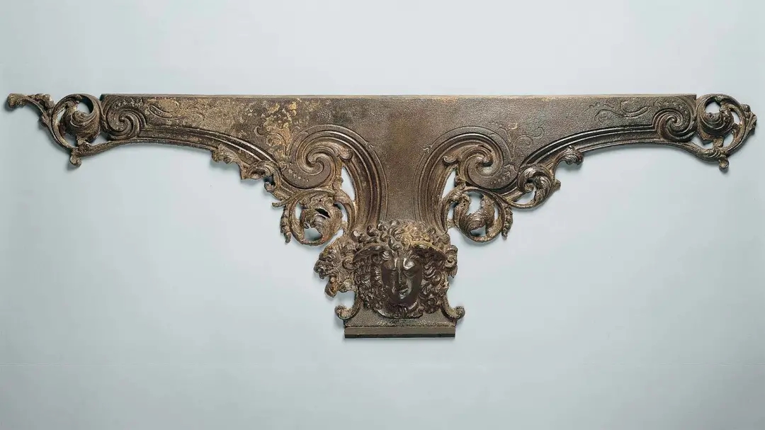 詹姆斯·博加德斯(James Bogardus, 美国,1800-1874年)。埃德加·H·莱恩商店的拱肩壁饰, 约1849年,铸铁,15 ? x 51 x 3 ? 英寸。(40 x 129.5 x 9.5厘米)。大都会艺术博物馆, 纽约,玛格丽特·H·塔夫特(Margaret H。 Tuft)礼赠,1979年 (1979.134)