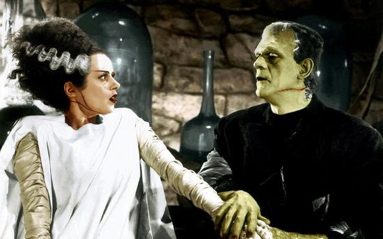 《Monster in Frankenstein (科学怪人)》中令人毛骨悚然的 Frankenstein 和新娘 Elsa Lanchester 成为了时尚界的 “Fashion Icon” (图片来源: The Telegraph)