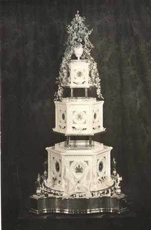 伊丽莎白二世结婚蛋糕 图片来源自kzwp.com