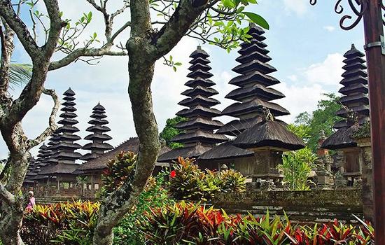 巴厘岛上的印度教神庙