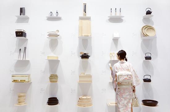 创立于1792年的刀具厨具店木屋,用现代的方式展示日式厨具