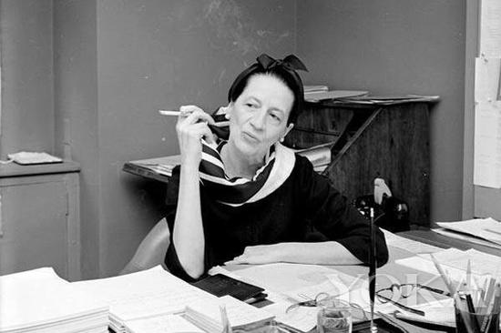 戴安娜·弗里兰，图片来自Diana Vreeland Legacy。