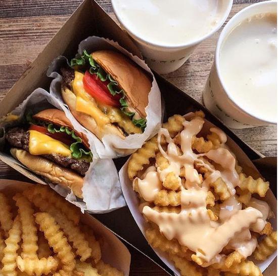 Shake Shack汉堡 图片来源自BuzzFeed Partner