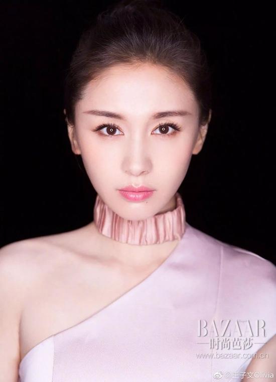 酒红色卧蚕妆,优雅仙女范儿