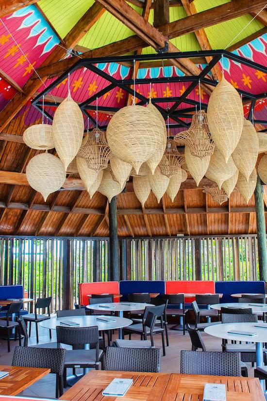 Renaissance Aruba Resort酒店餐厅 图片来源自jetsetter.com
