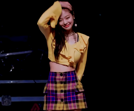 Jennie的刘海滤镜 原来是她的气场开挂新招数