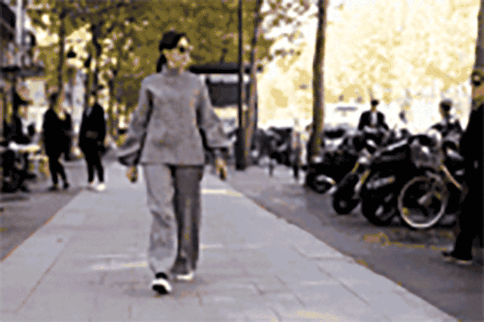 不好意思,这个早春我就是要穿最 In 小白鞋,羡煞旁人。