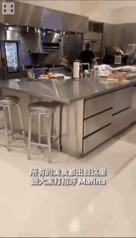 ▲ 还好身边有个开餐厅的小伙伴,不然我远远不知道餐厅的厨房设备已经辣么先进了!