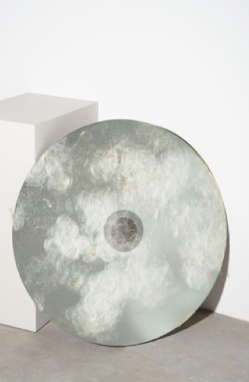 梁绍基，《圆》（局部）， 2016， 装置，直径85cm，图片致谢：香格纳画廊