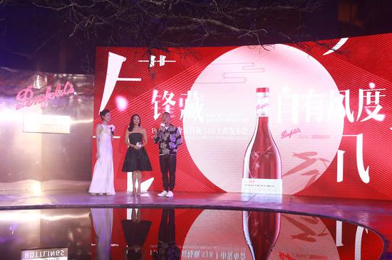中国香港影星林保怡先生及郭羡妮女士出席活动