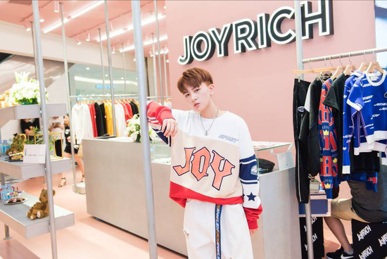 歌手张晓钰 in JOYRICH