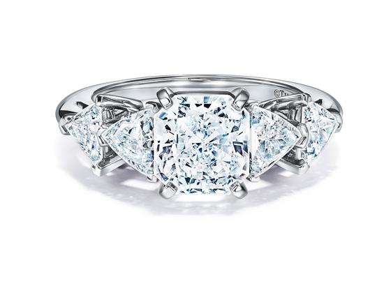 Tiffany & Co. 蒂芙尼 铂金镶嵌钻石戒指