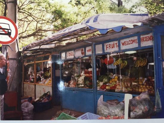婕妮璐的前身，就是这个位于三里屯农贸市场的菜摊