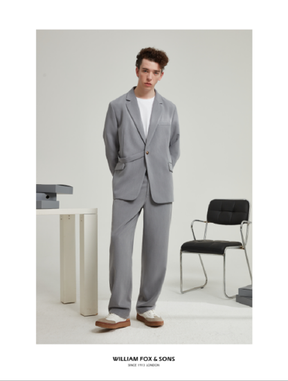 (服饰来自WILLIAM FOX&SONS 威廉福克斯)