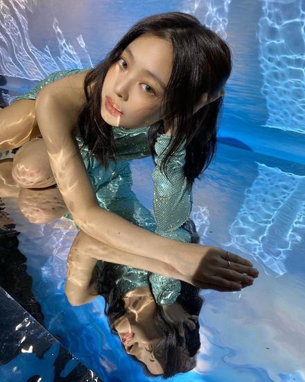 打造Jennie水煮蛋肌就靠它妆前乳简直太懂女人心 打造Jennie水煮蛋肌就靠它妆前乳简直太懂女人心
