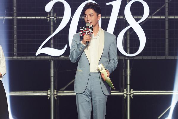 日本球迷吐槽-乐鱼体育(LEYU)中国官网-app登录入口