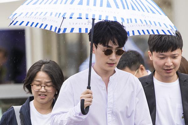 博比查尔顿-乐鱼app(leyu)官方网站-乐鱼官网