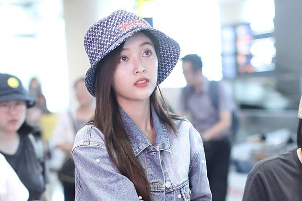 巴洛特利曼奇尼-九游体育(JIUYOU)官方网站-APP下载官网入口