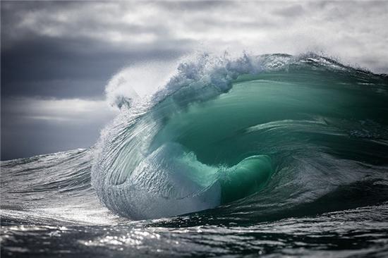 摄影师：Warren Keelan