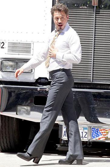 Robert Downey在《钢铁侠2》拍摄现场