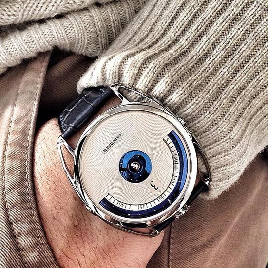 De Bethune DB28 Digitale腕表