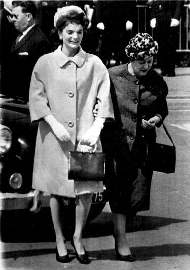 偶像们告诉你30岁的女人衣橱里应该有什么|偶像|时尚_新浪时尚_新浪网