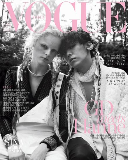 权志龙穿香奈儿女装与超模Hanne Gaby Odiele一同为韩版《VOGUE》拍摄15年1月开年刊封面