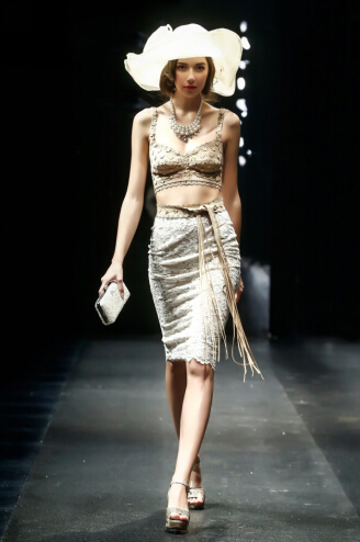 40年时尚变迁 安莉芳40周年时尚大秀上演