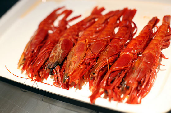 西班牙高端食材铁板烧 焰餐厅开业|西班牙|铁板烧|焰餐厅_新浪时尚_新浪网