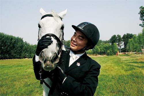 李厚霖马术人生 不断挑战新高度|李厚霖|钻石|马术_新浪时尚_新浪网