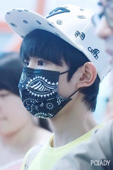 TFBOYS机场街拍