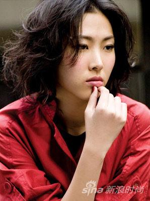 王若琳台湾创作型歌手，被誉为台湾的“小野丽莎”