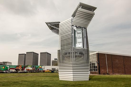 在鹿特丹建起来的第一个“真空吸尘塔”
