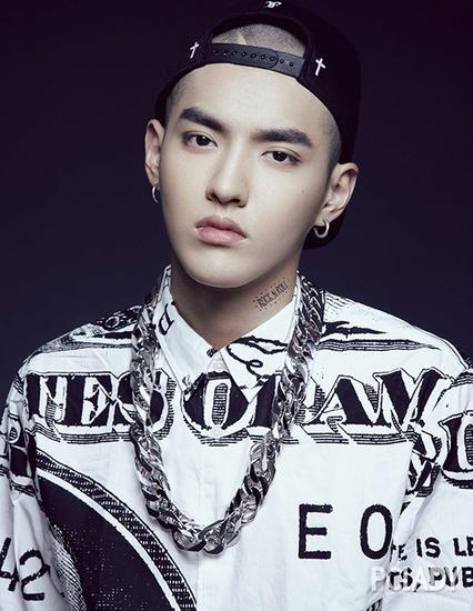 吴亦凡白发亮相现场