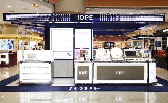 Iope艾诺碧入驻北京新世界百货马天宇亮相剪彩 新浪时尚 新浪网