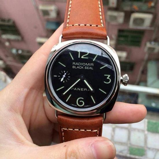Panerai Panerai Radiomir Black Seal Pam00183 / Pam183