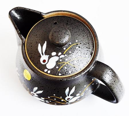 九谷烧兔子茶壶（3030日元）
