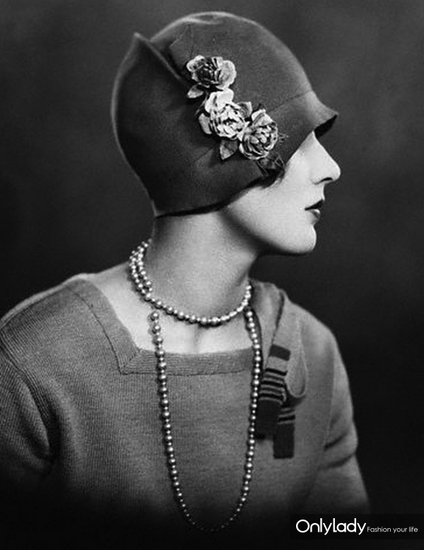 钟形帽是 1920 爵士年代的一个标志