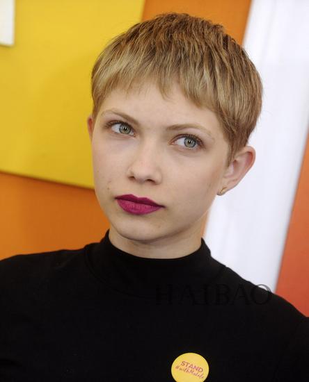 泰薇·盖文森 (Tavi Gevinson)