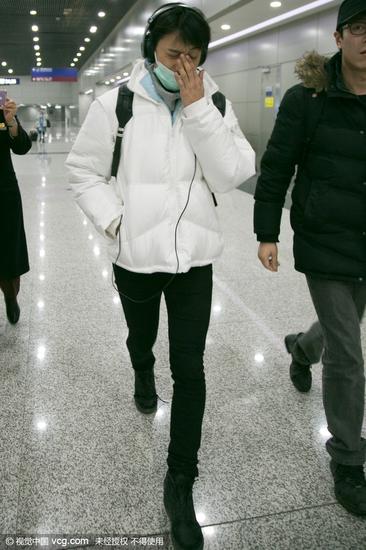 欧阳娜娜,林允示范灯罩style穿法|羽绒服|夹克