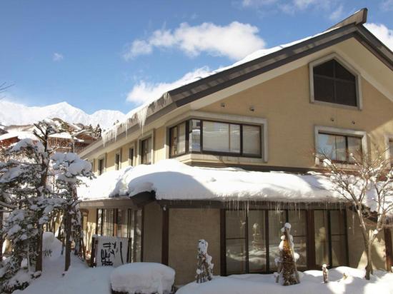 信州白馬八方温泉 しろうま荘（Hakuba Onsen Ryokan Shiroumaso），长野县白马村