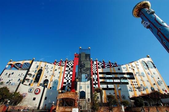 这个宫崎骏童话般的城堡 居然是座垃圾处理厂