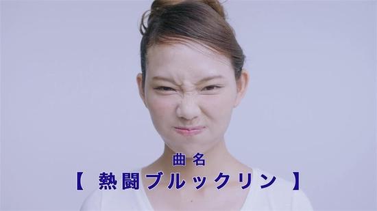 别再盯着颜值看 现在漂亮姑娘流行玩脸歌|IP