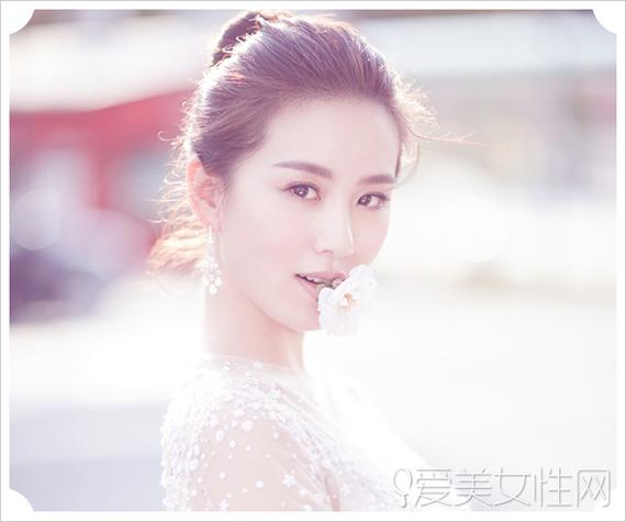 刘诗诗婚纱照曝光 新娘子急救保养法拿走不谢