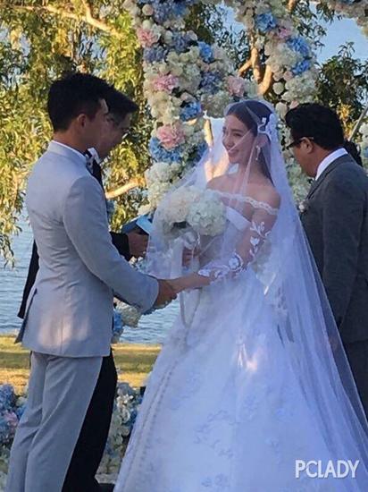 刘诗诗吴奇隆大婚听说若曦婚纱300万