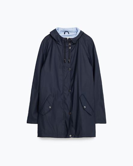 ZARA 连帽雨衣 RMB 399