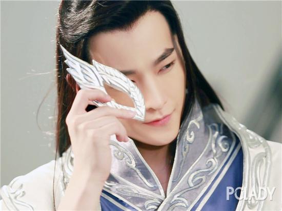 古装杨洋长发飘飘犯桃花 游戏造型媲美小花旦