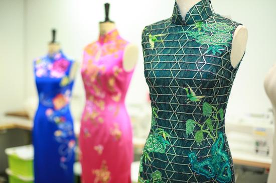 金嗓子茅善玉与上海旗袍标杆品牌蔓楼兰再续不