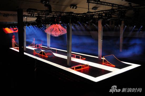 DIOR HOMMEһϵ 跢 㳡