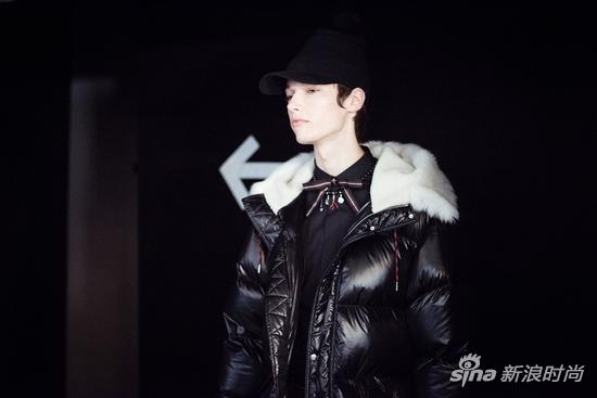 DIOR HOMMEһϵ 跢 Ļ